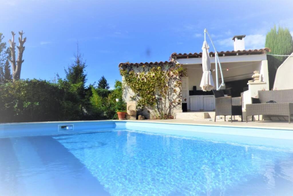 Ibis - Villa Avec Piscine, Jardin Et Parking Arles Luaran gambar