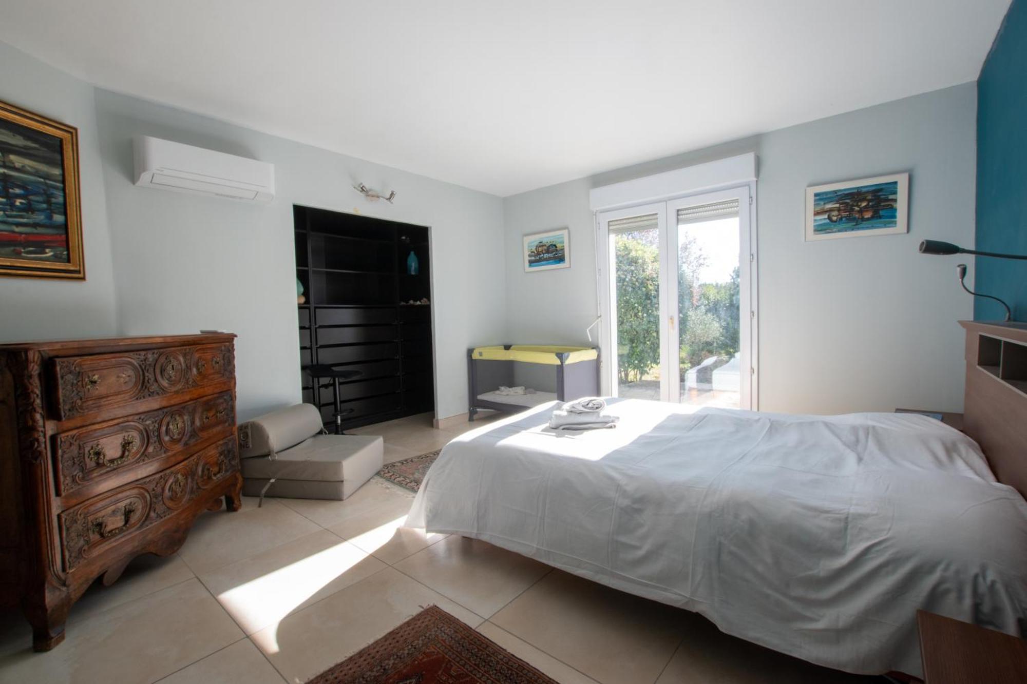 Ibis - Villa Avec Piscine, Jardin Et Parking Arles Luaran gambar